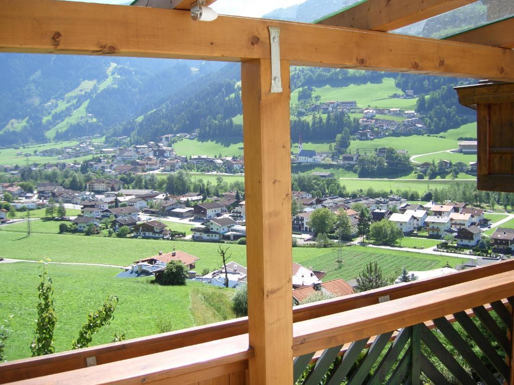 Ferienwohnung Sonnentraum Hainzenberg Pokoj fotografie